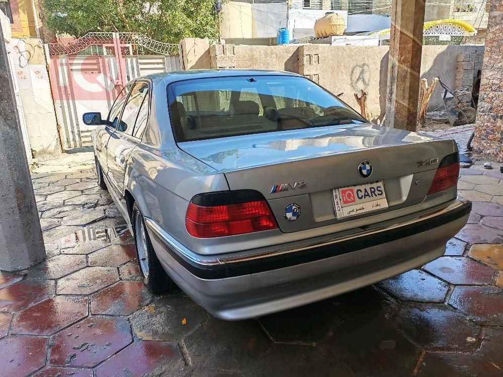 بي ام دبليو الفئة 7